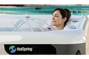 how much does it cost to run a hot tub