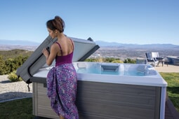 Hot Spring Lift'N Glide Hot Tub Cover Lifter