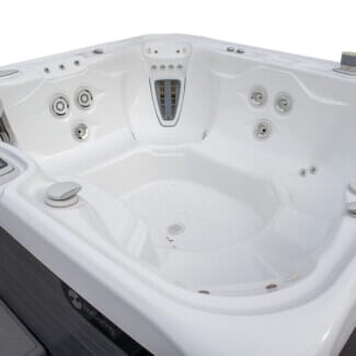 pre owned 2019 Hot Spring Grandee 7 Person Hot Tub