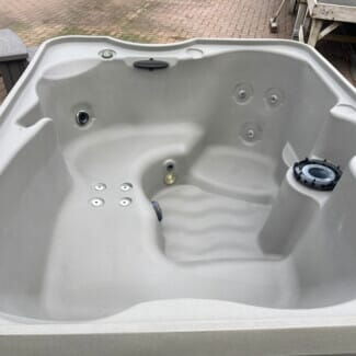 ex-display freeflow azure 4 person hot tub