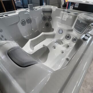 ex-display Hot Spring Sovereign 6 person hot tub