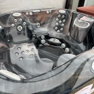 Pre Owned Jacuzzi J335 Hot Tub