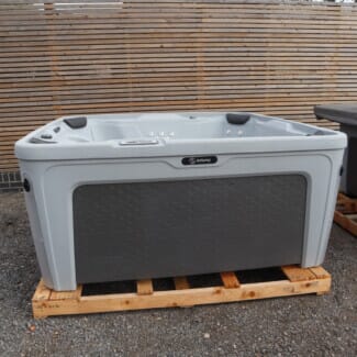 Hot Spring Freeflow Monterey Hot Tub Ex-Display