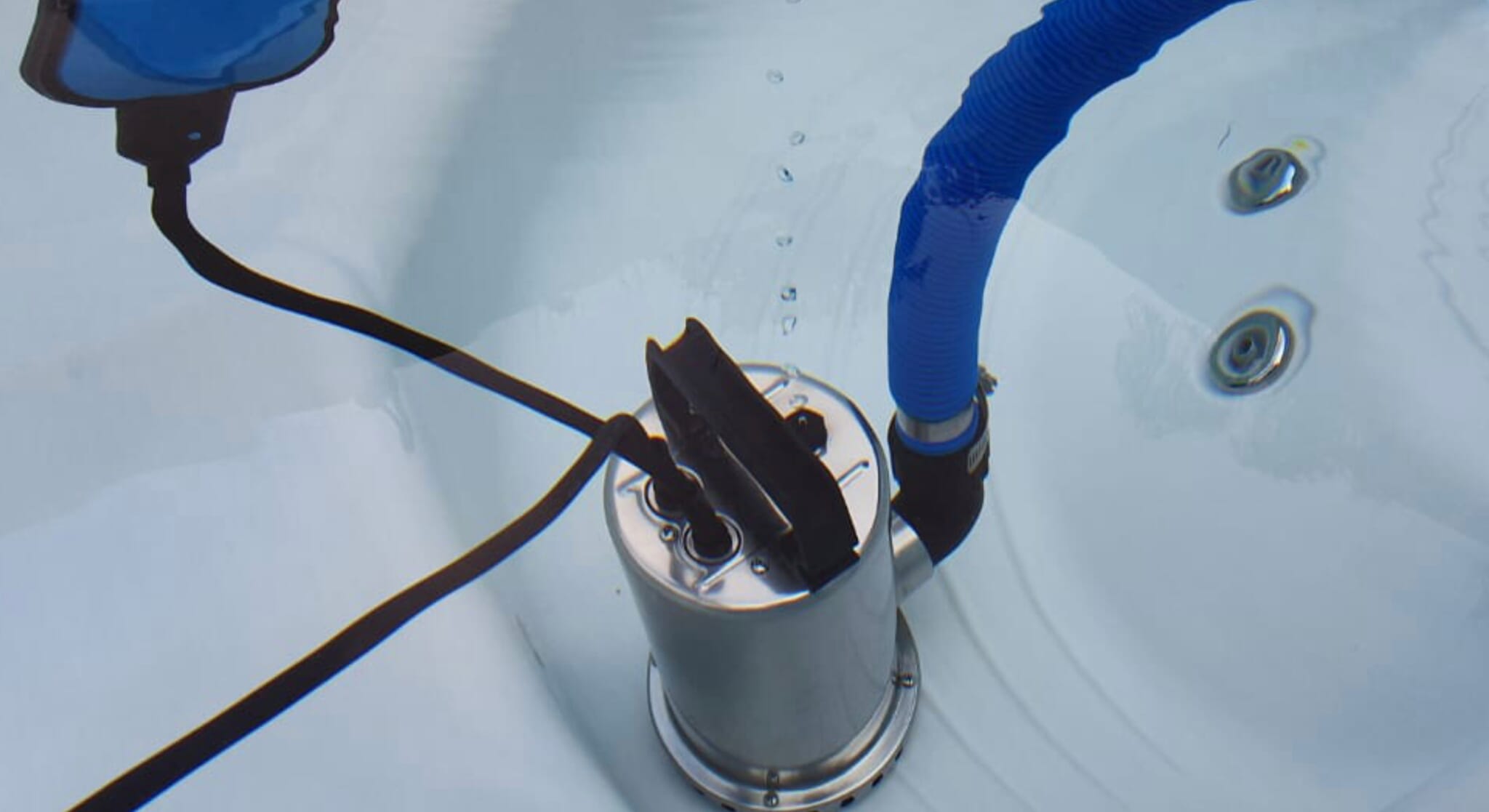 submersible pump in hot tub